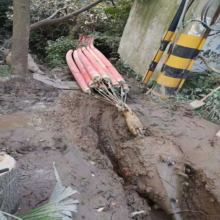 三门峡矿井拖拉管